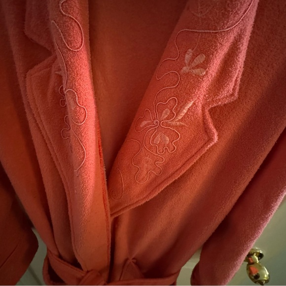 Women's Coral Robe - Picture 2 of 4